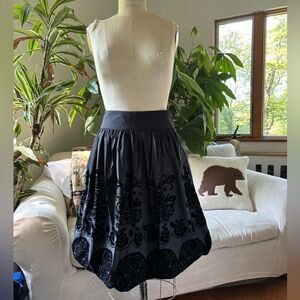 GRACE ELEMENTS vintage black flocked-velvet bubble skirt! FAB & FUN! Size 4!!